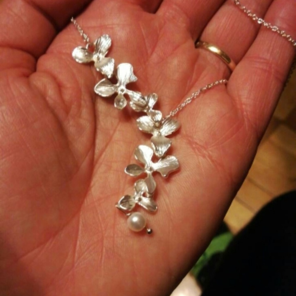 ❤️4 for $20 Sale❤️ orchid flower necklace - Picture 3 of 5